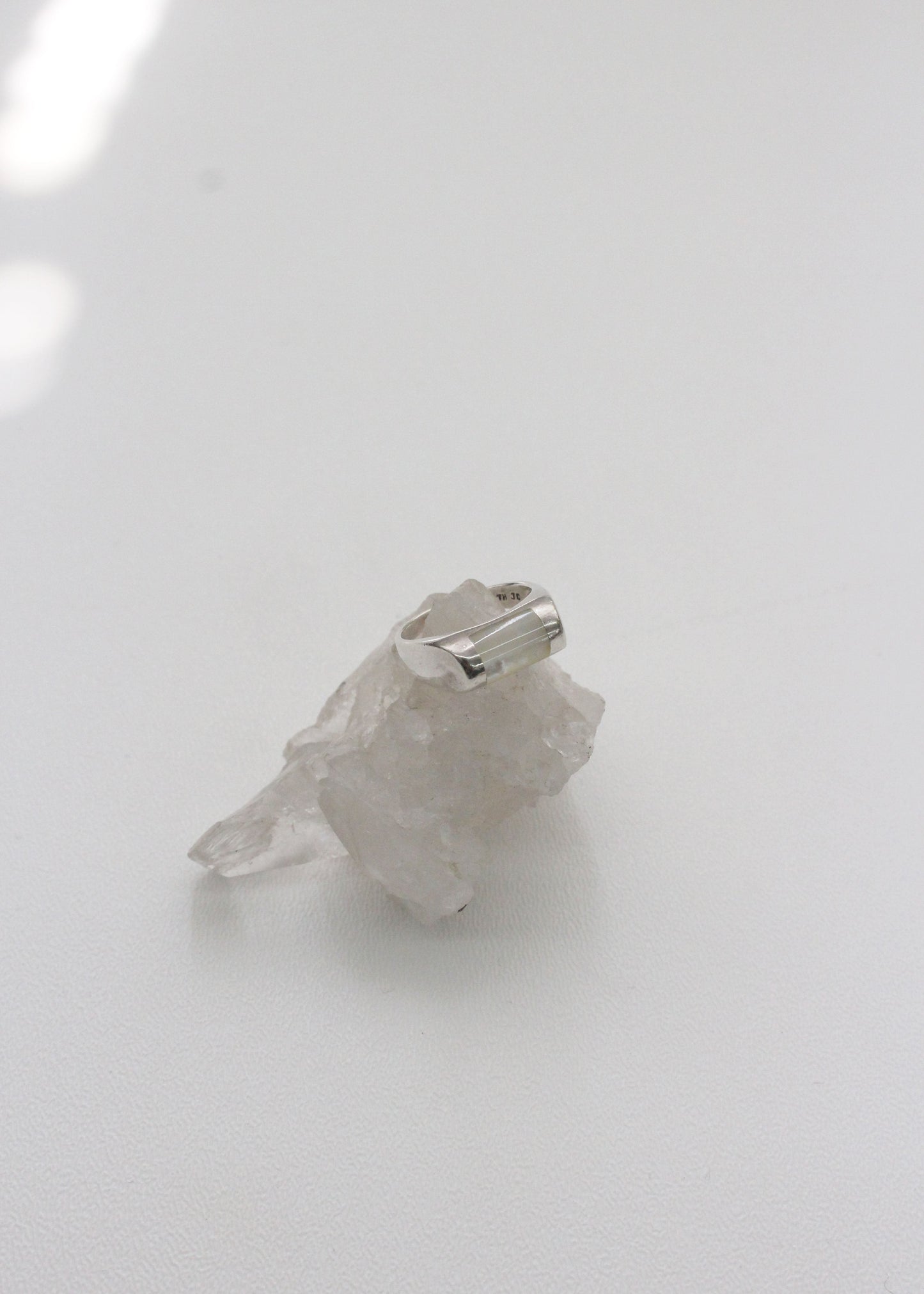 Shell Bar Sterling Silver Ring 7.5