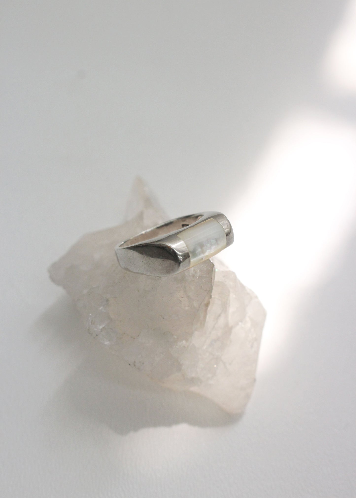 Shell Bar Sterling Silver Ring 7.5