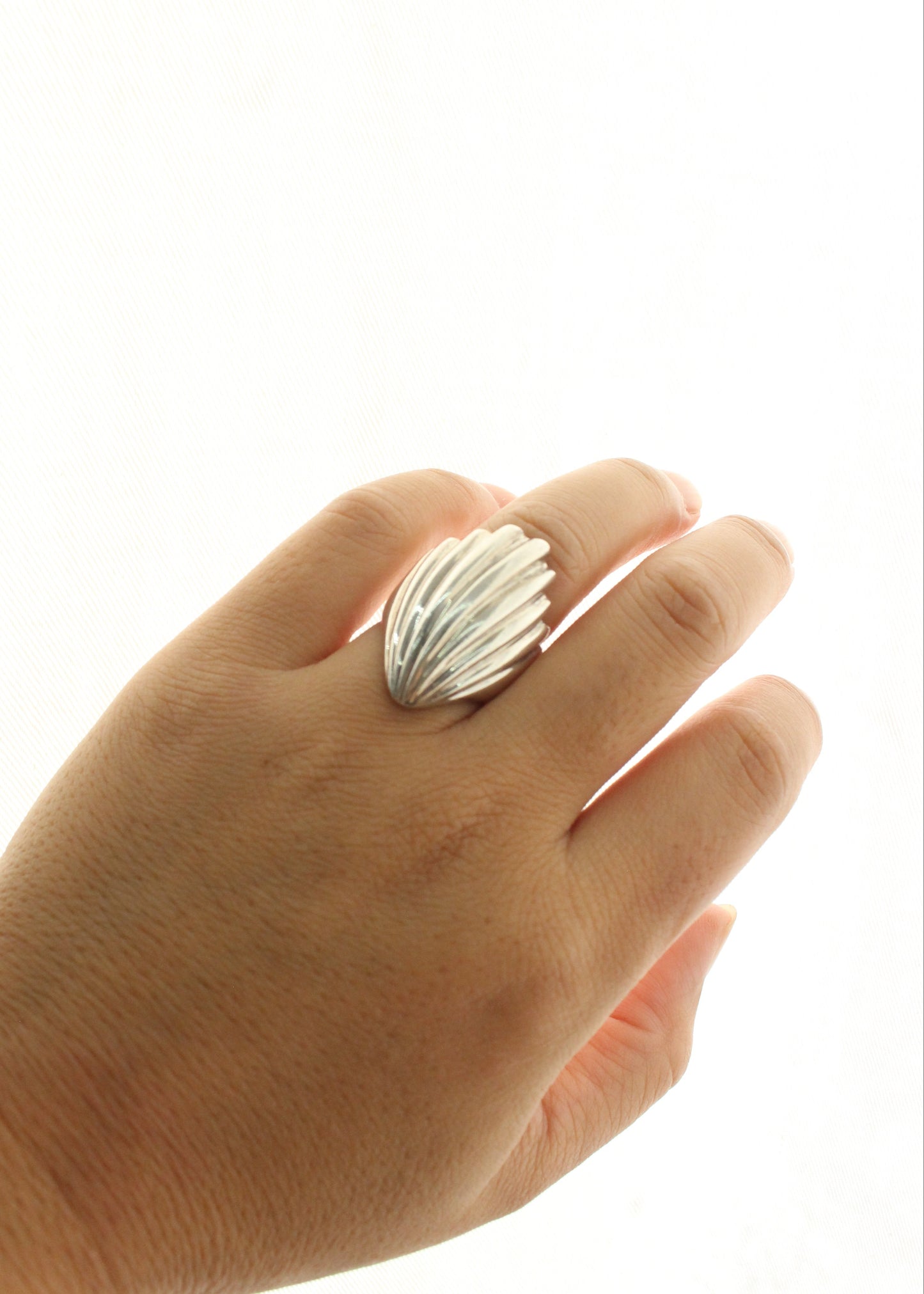Shell Sterling Silver Ring 5.75