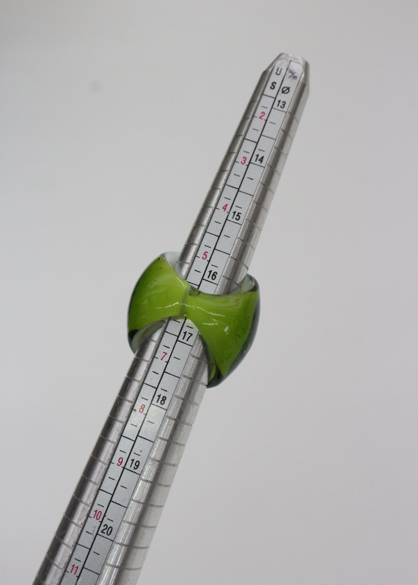 Chunky glass rings Green