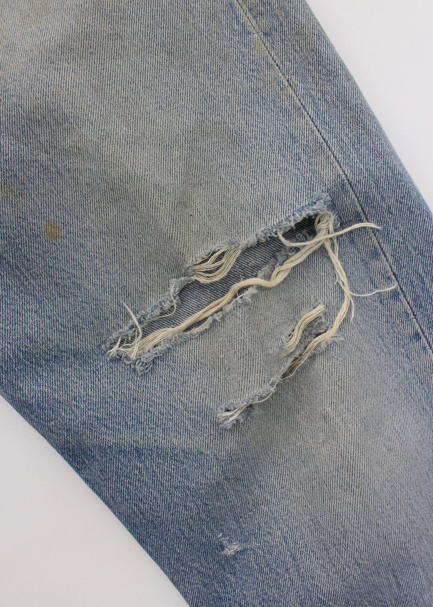 80s Distressed Levi's 501 half w34 L26