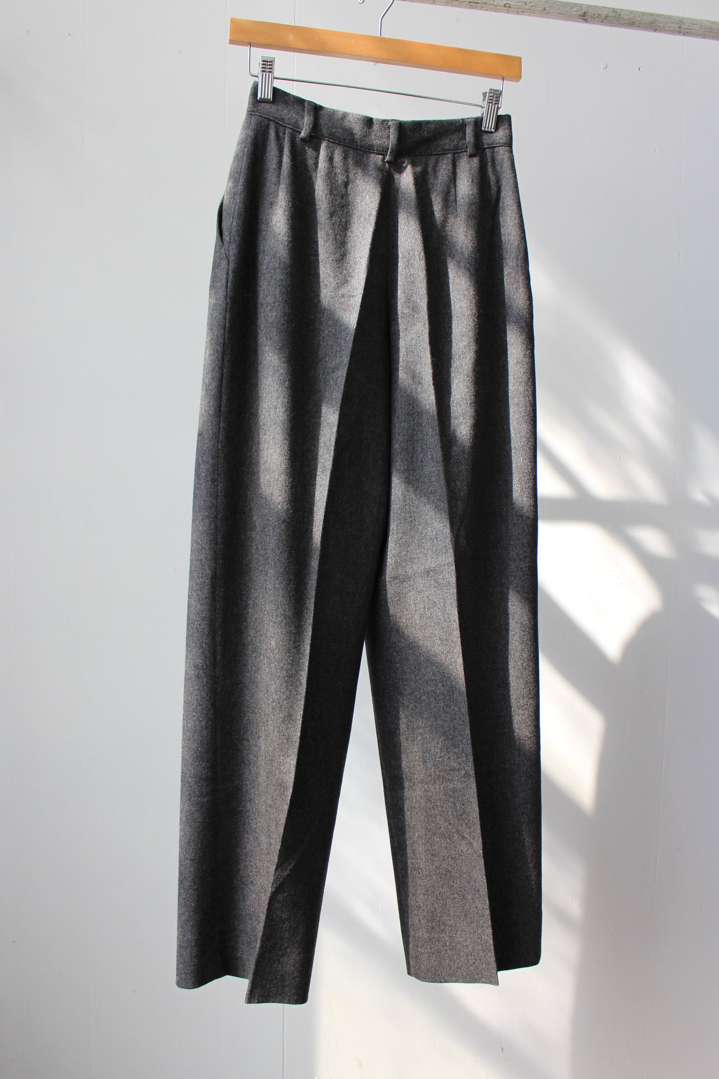 Valentino wool tuck pants w26.5