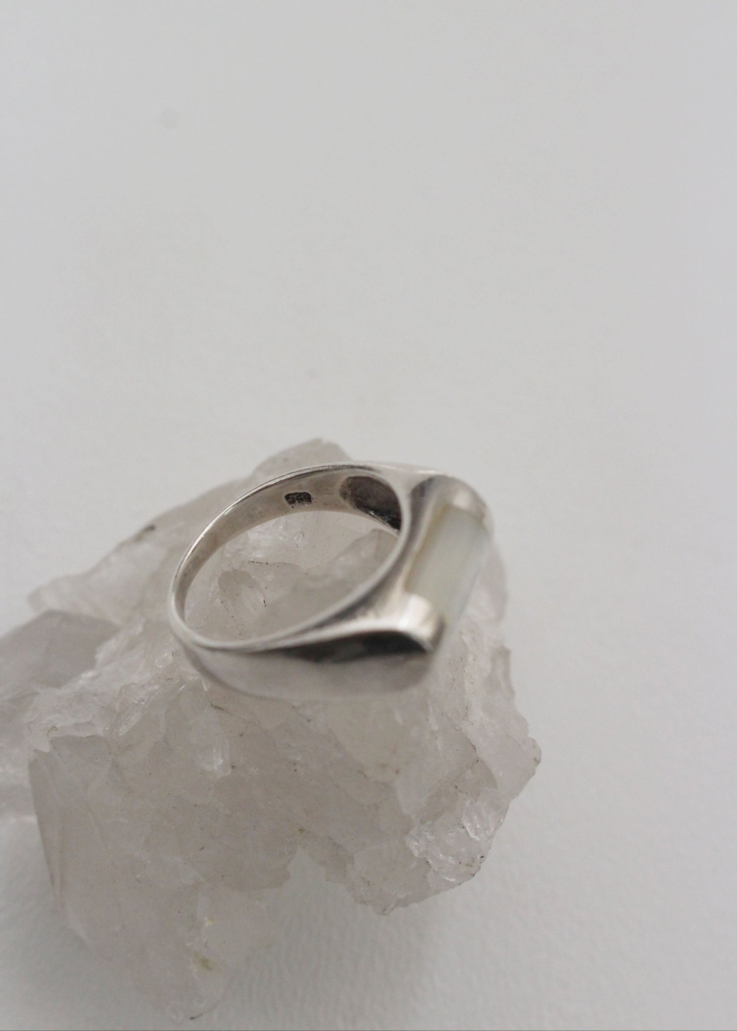 Shell Bar Sterling Silver Ring 7.5