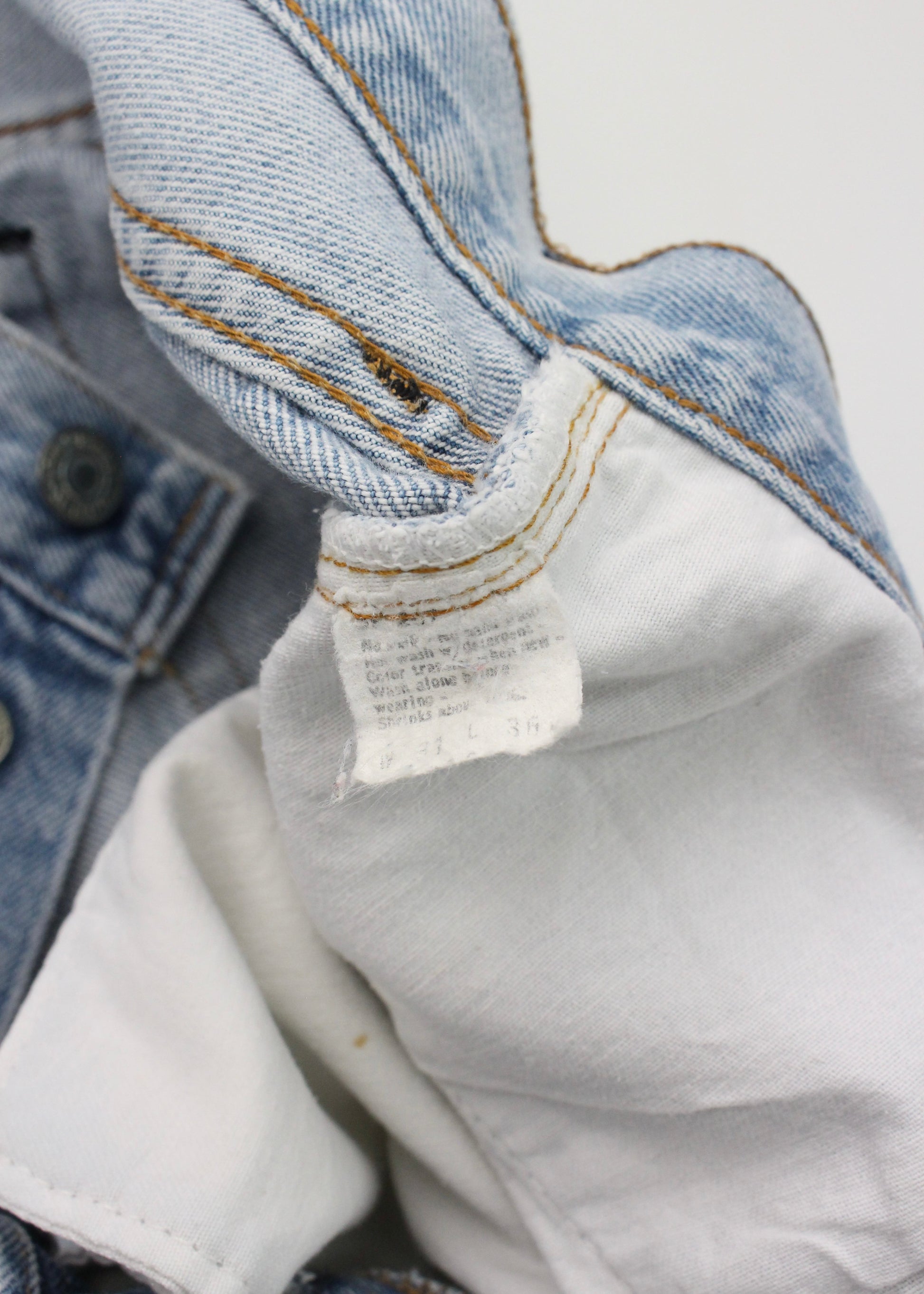 80s Redline Levi's 501 half w30 L33