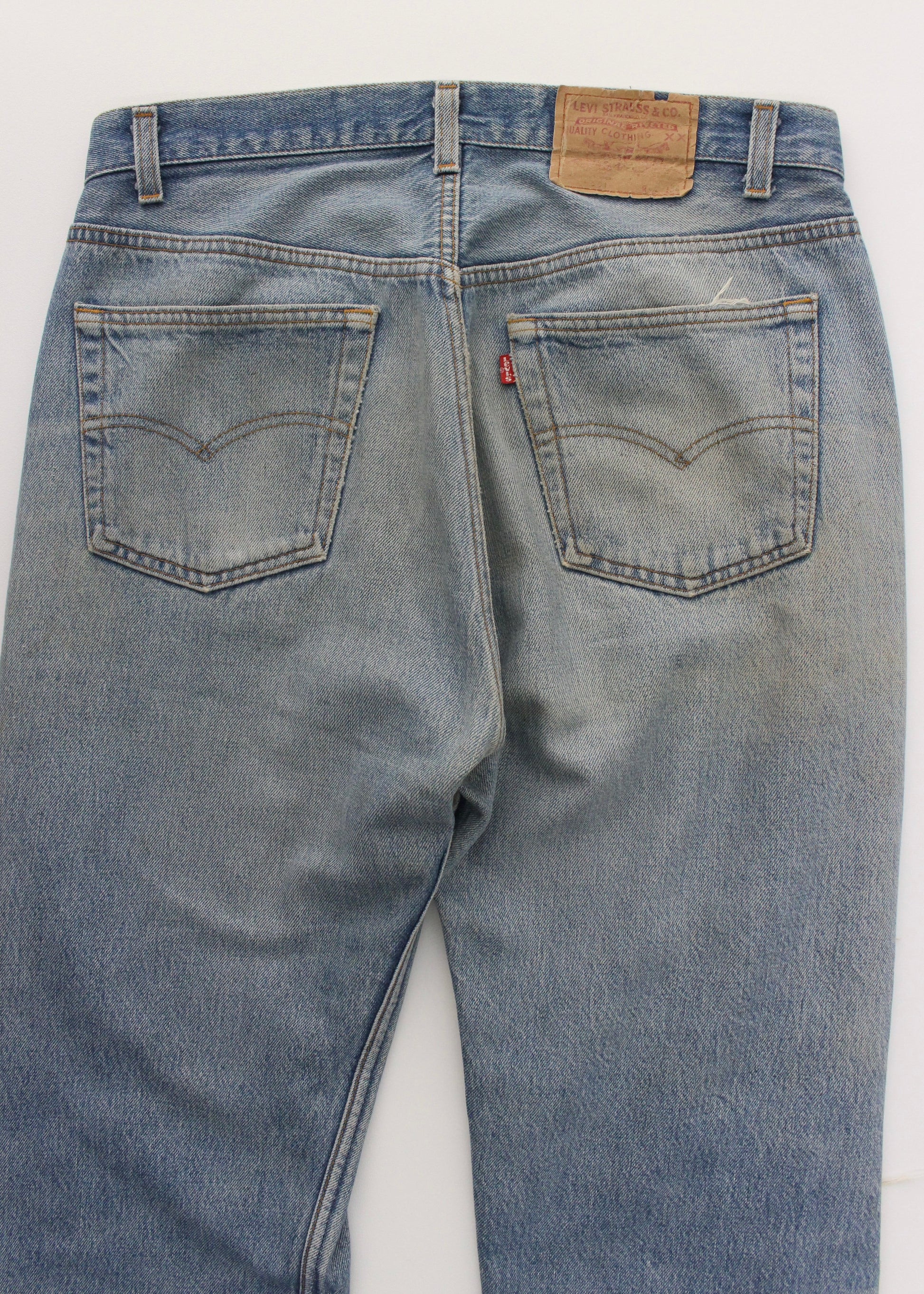 80s Distressed Levi's 501 half w34 L26