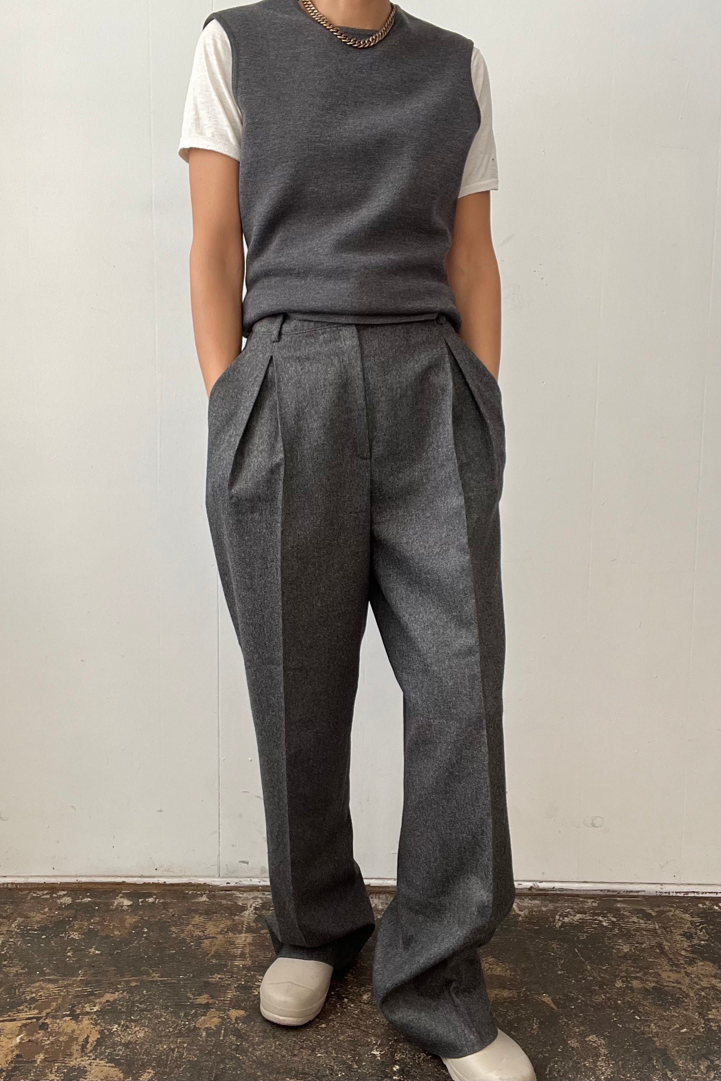 Valentino wool tuck pants w26.5