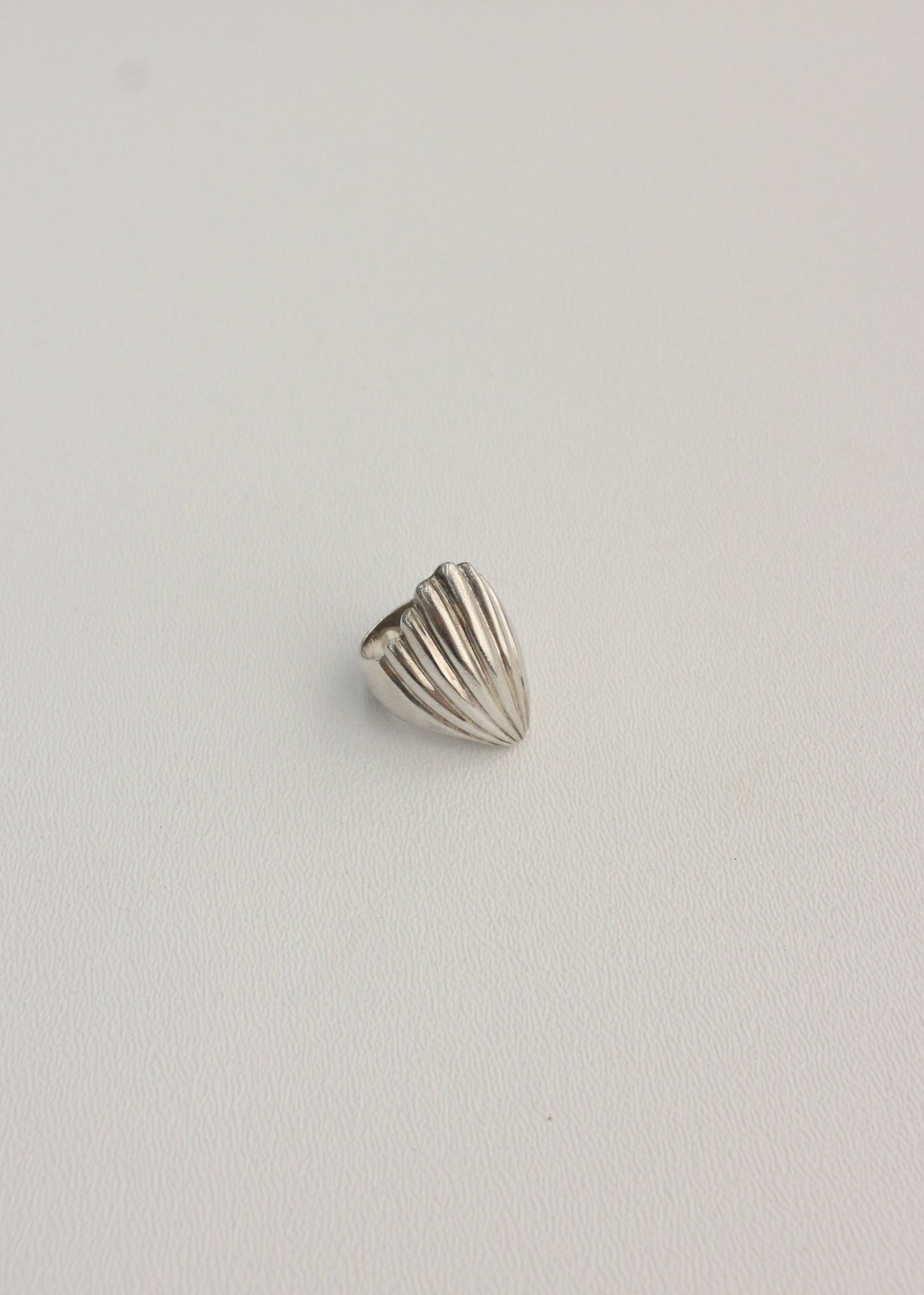 Shell Sterling Silver Ring 5.75