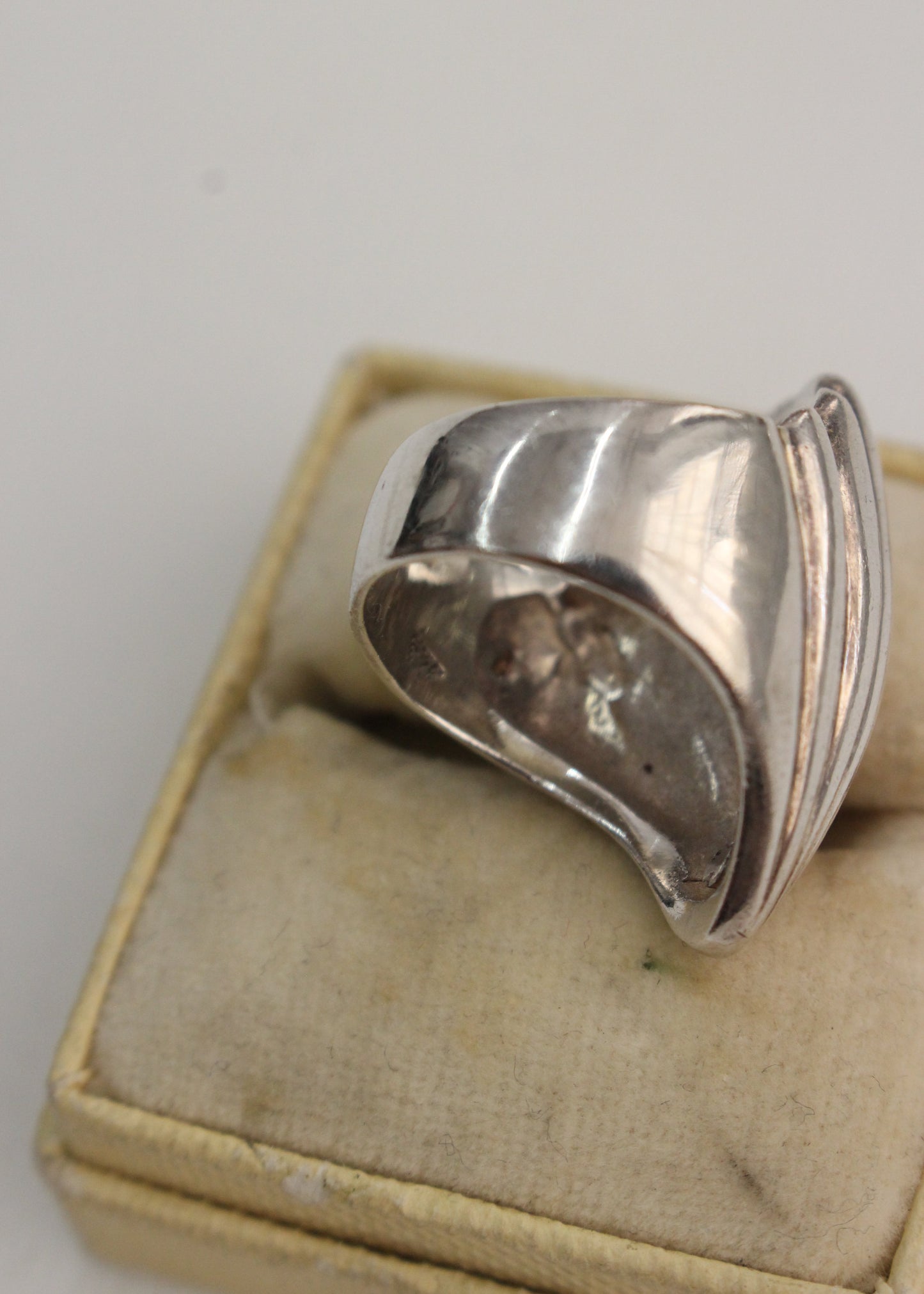Shell Sterling Silver Ring 5.75