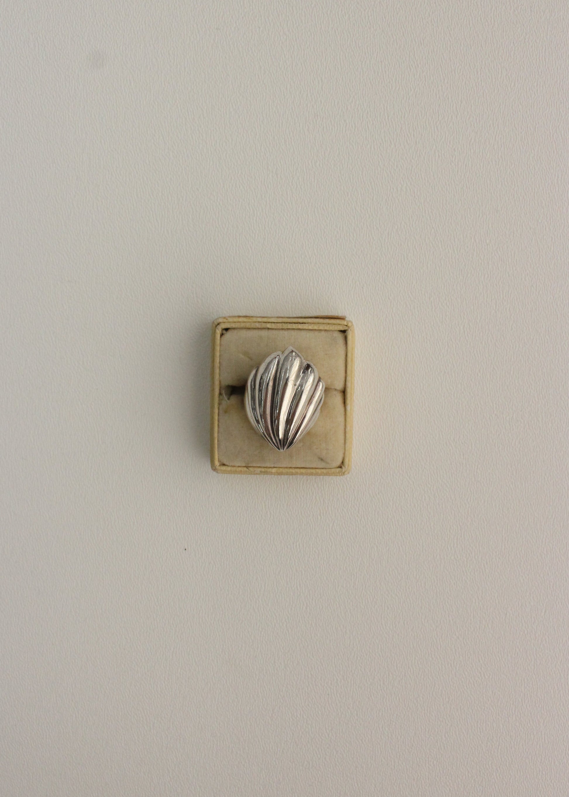 Chunky Shell Sterling Silver Ring 6