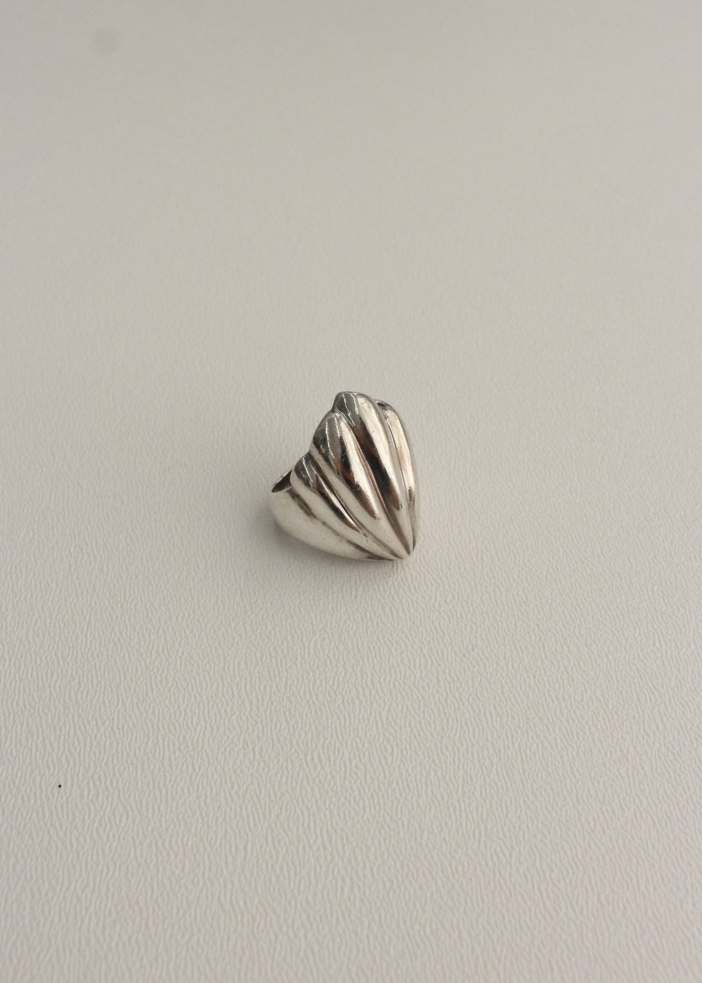 Chunky Shell Sterling Silver Ring 6