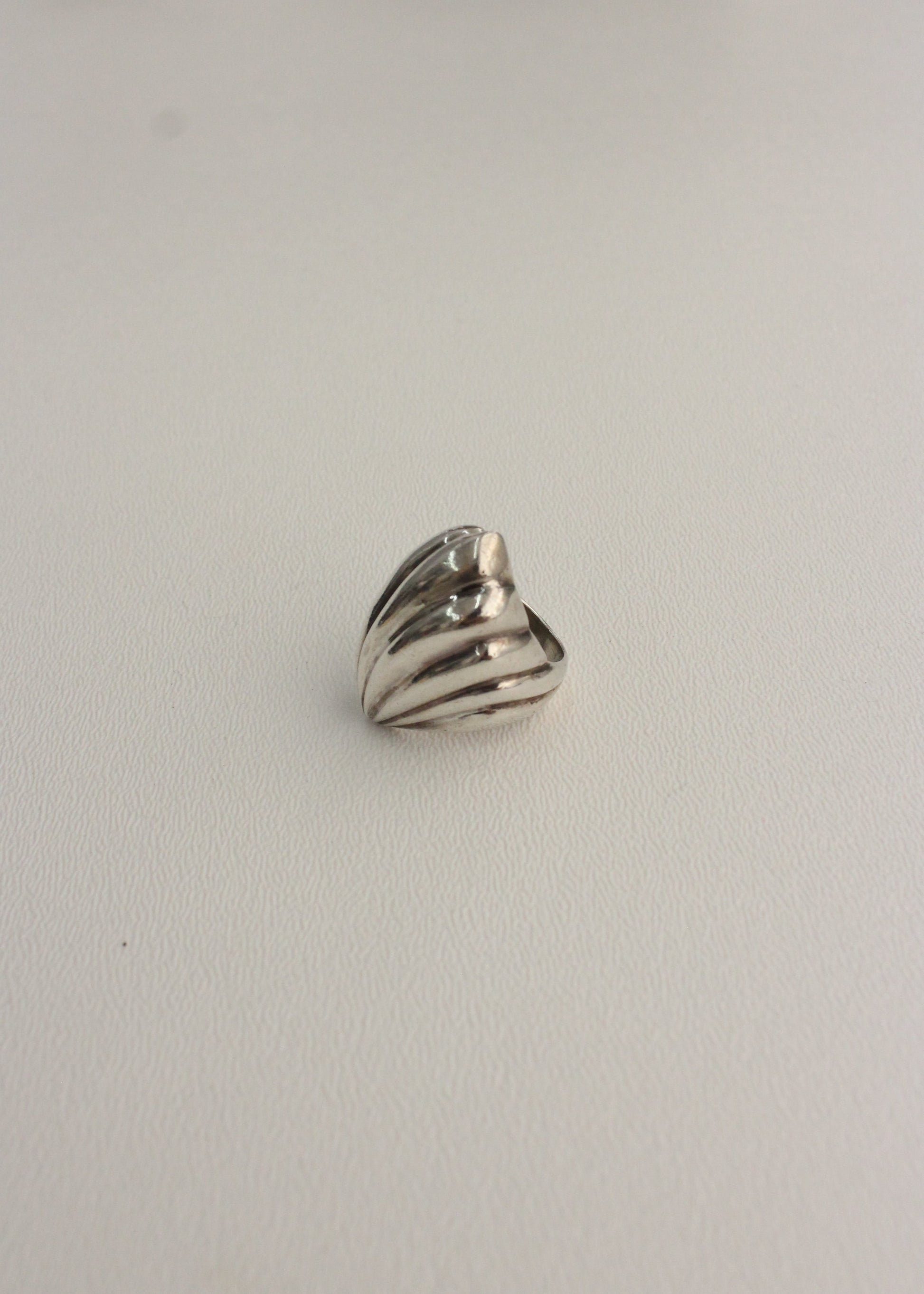 Chunky Shell Sterling Silver Ring 6