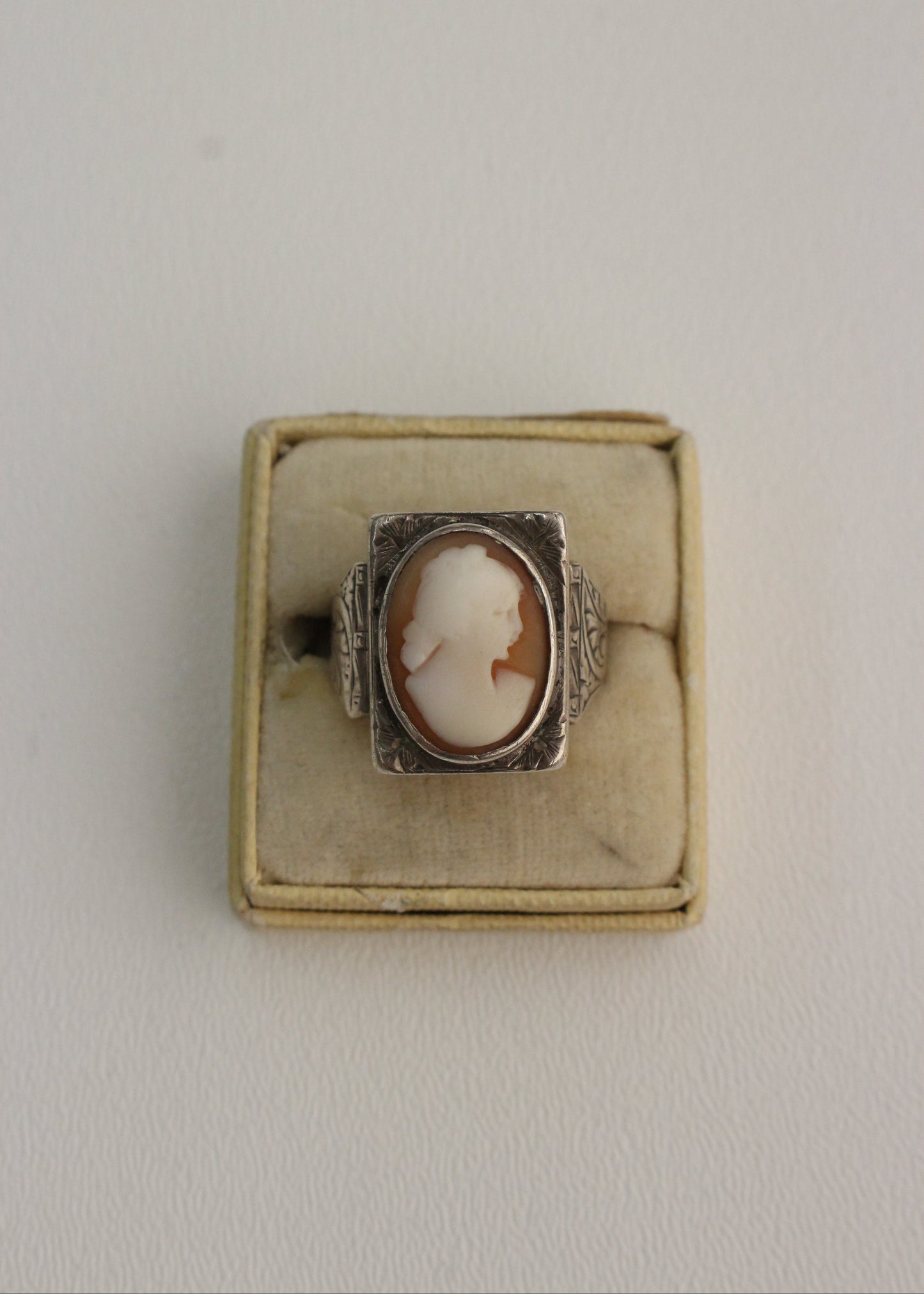 Shell Cameo Sterling Silver Ring 11.5