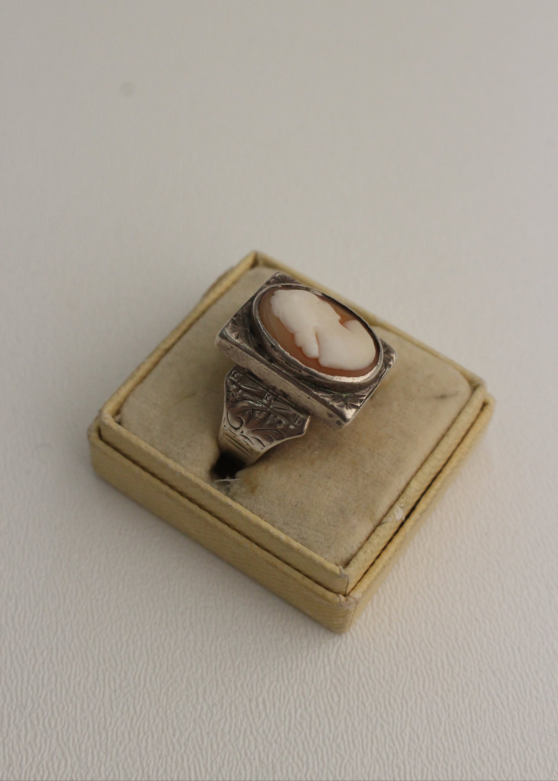 Shell Cameo Sterling Silver Ring 11.5