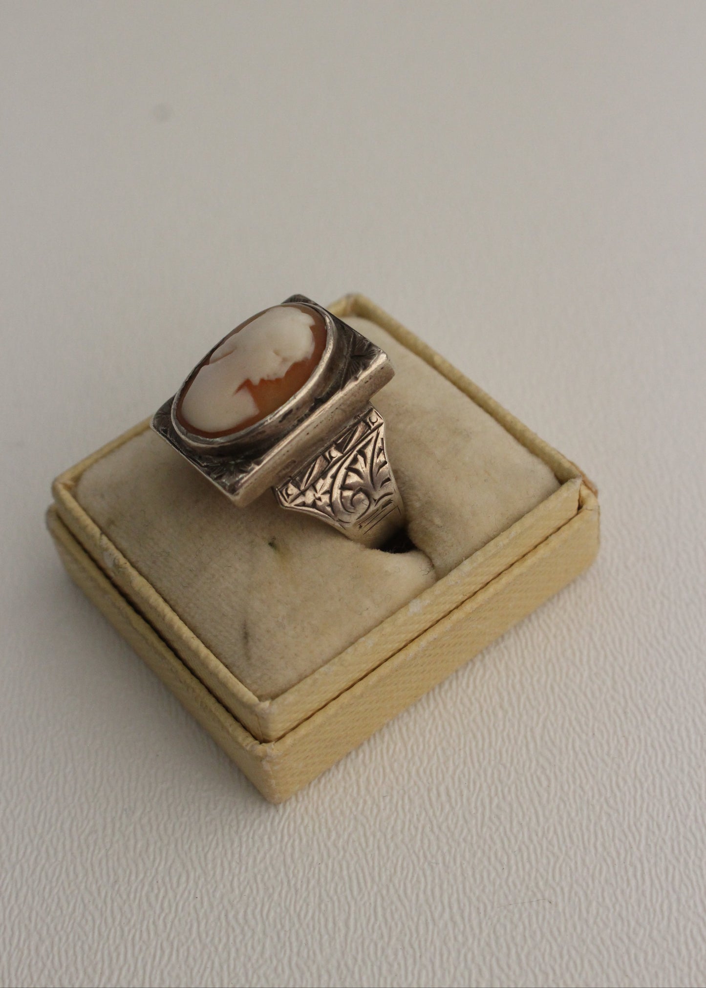 Shell Cameo Sterling Silver Ring 11.5