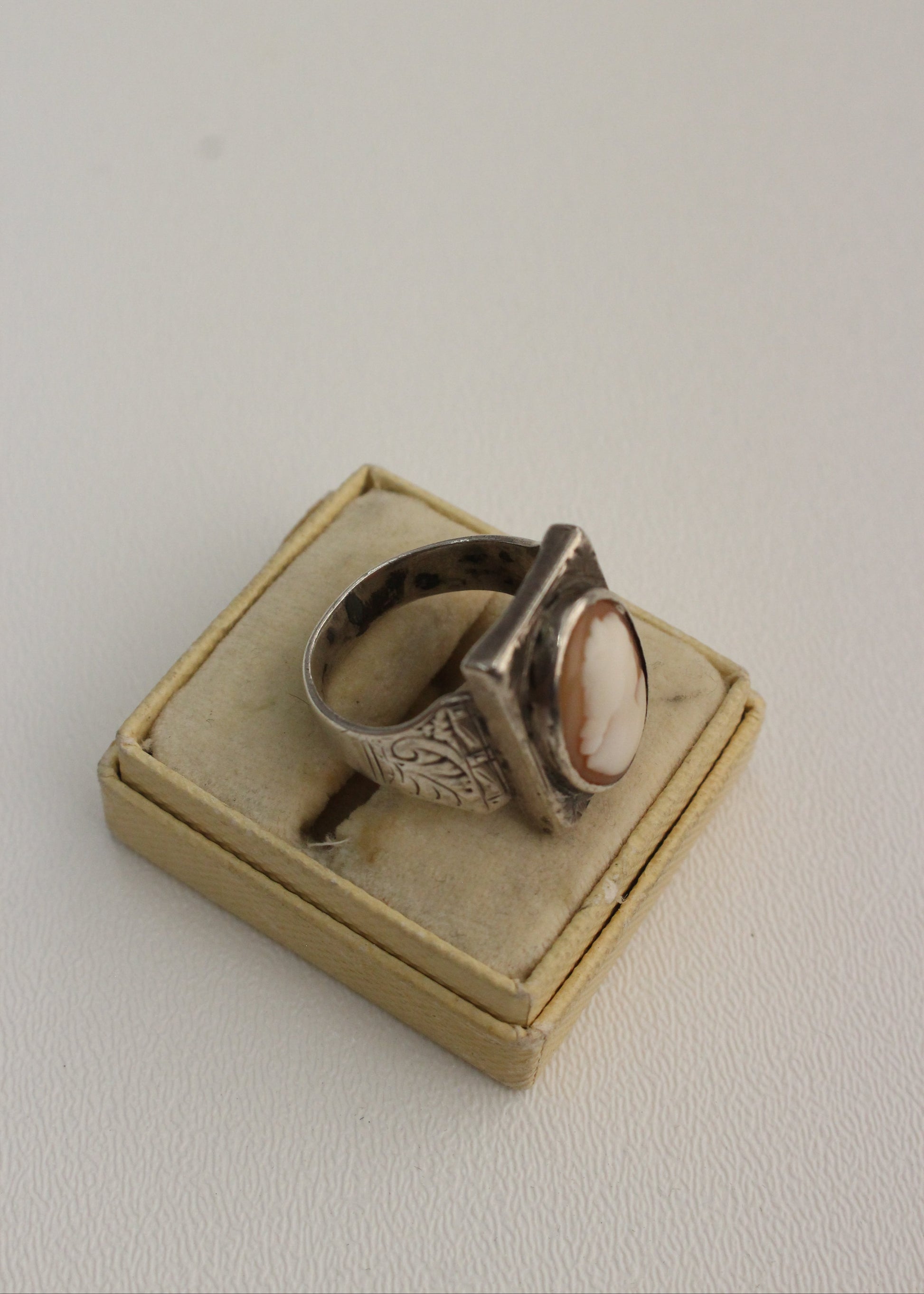 Shell Cameo Sterling Silver Ring 11.5