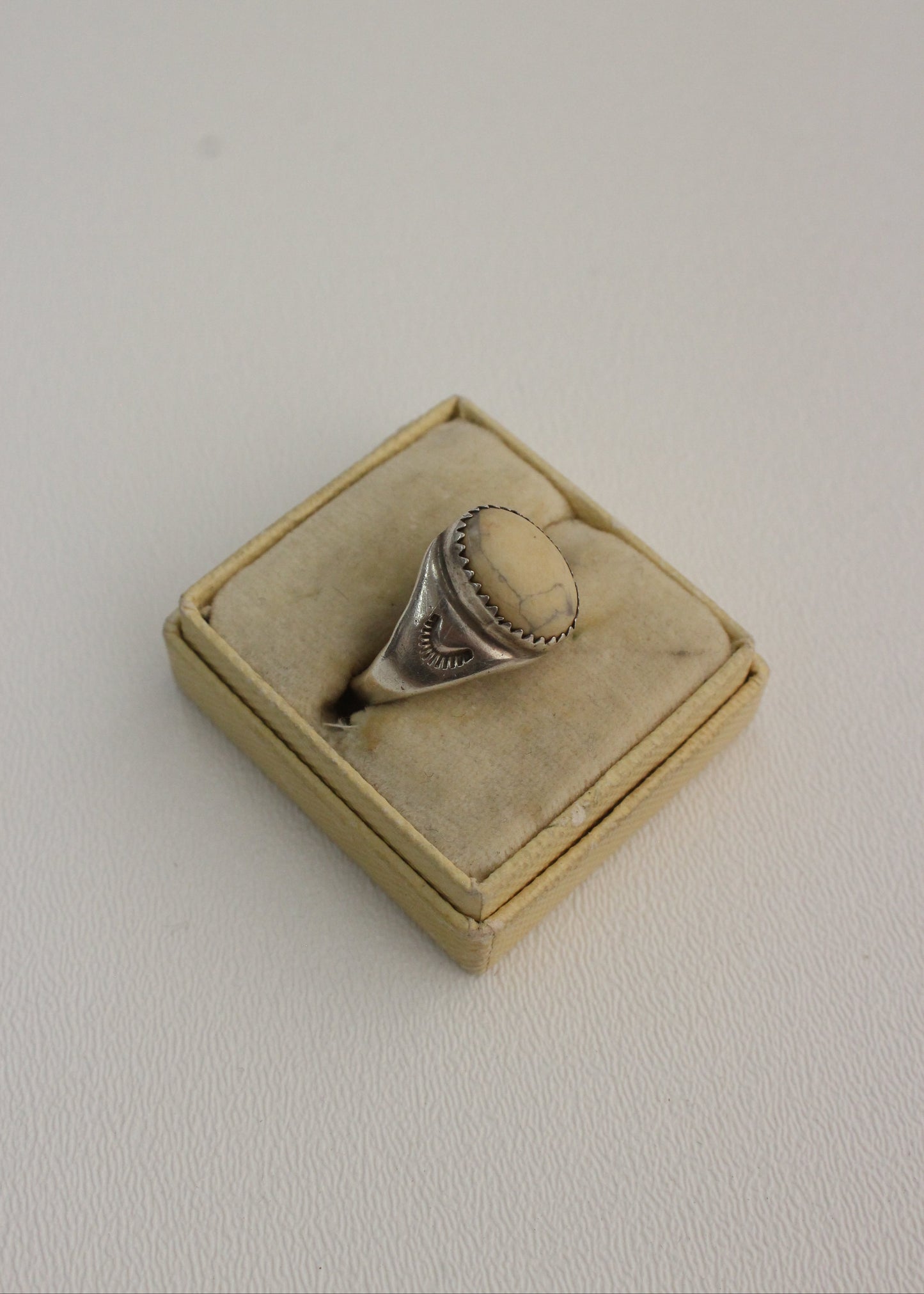 BeigeStone Sterling Silver Ring 10
