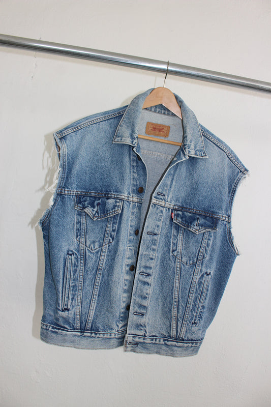 Levi's Sleeveless Jacket