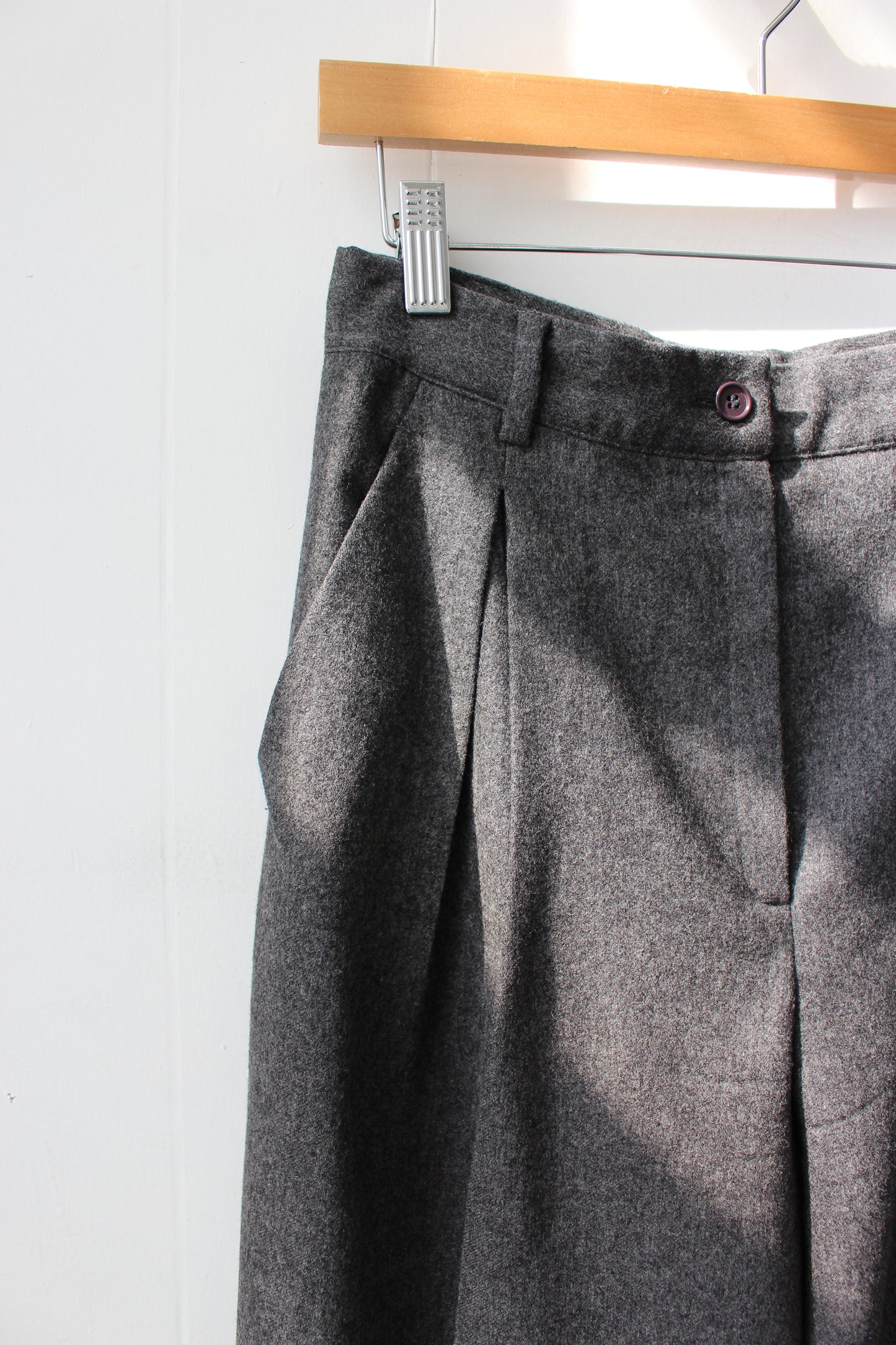 Valentino wool tuck pants w26.5